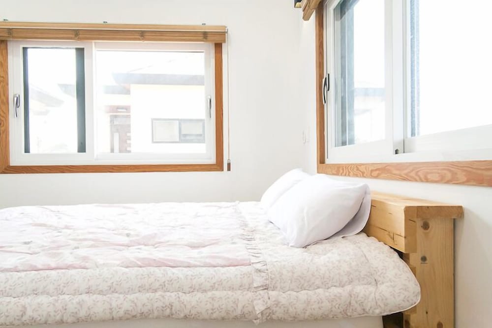 On The Stone Guesthouse 1 - Hostel 28