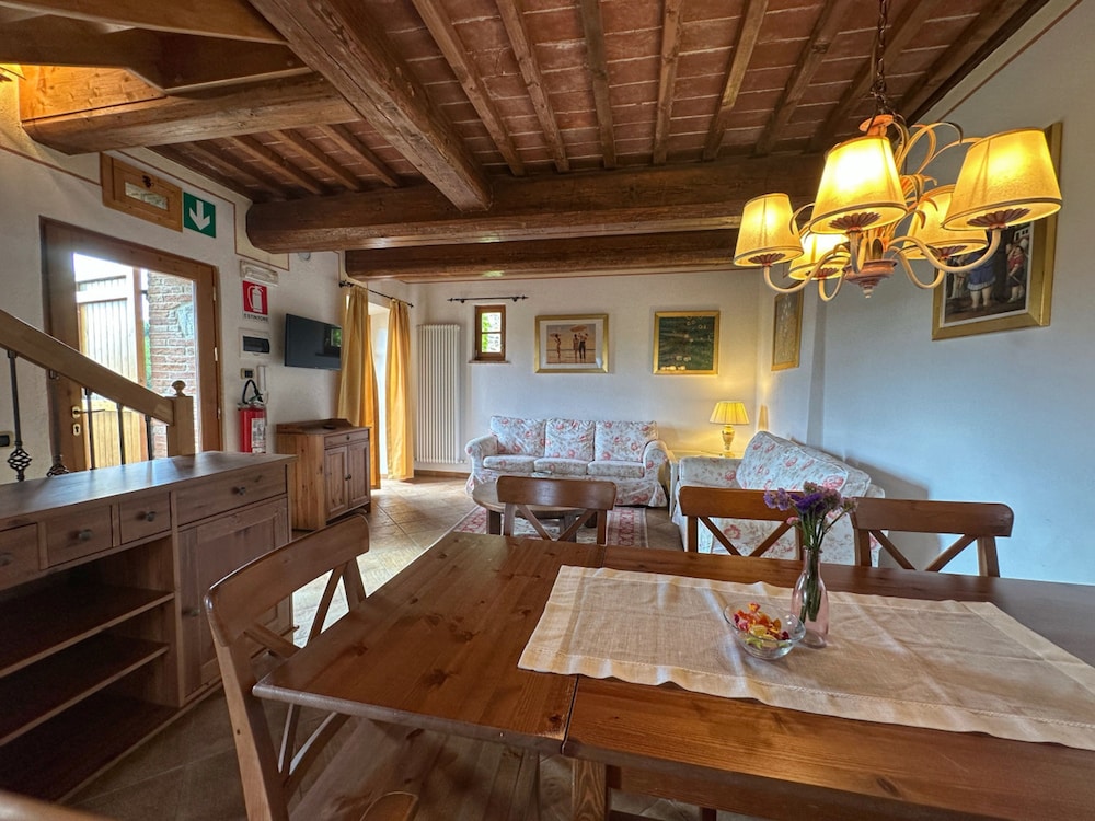 Agriturismo Borgo 7 Tigli Apt 2