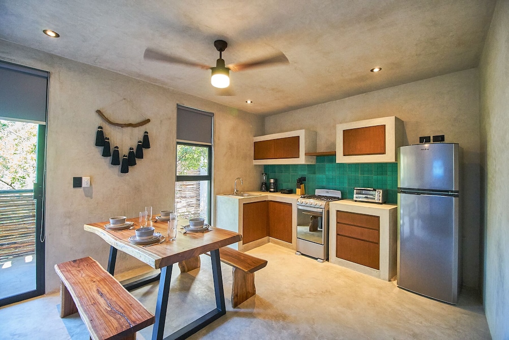 Eco-sustainable Luxury Between Beach Hotspots & Tulum Town by Stella Rentals