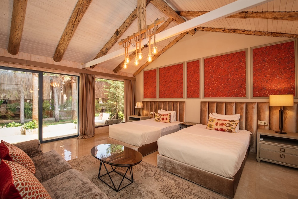 Layla Gocek - Yetişkinlere Özel - Image 13