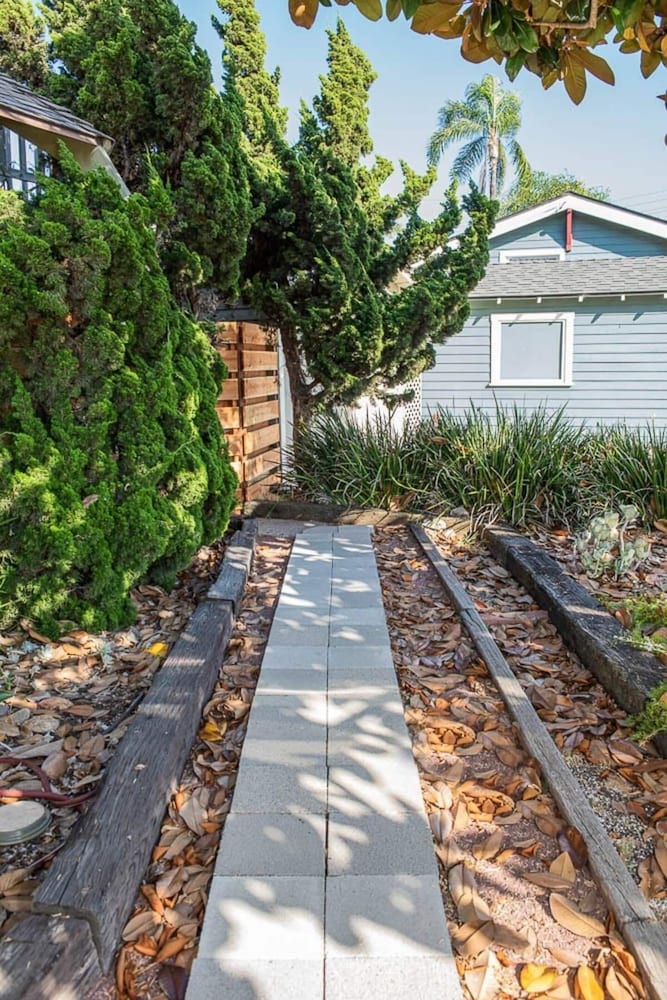 Peterson Retreat In The Heart Of San Diego 1 Bedroom Apts by RedAwning view 4