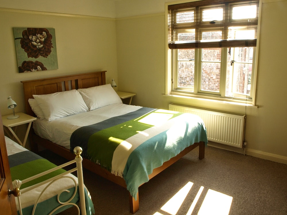 Beaconsfield Cottage