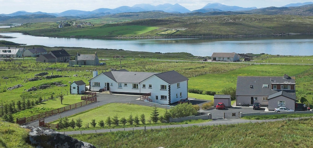 Loch Roag Guest House & Eshcol Guest House