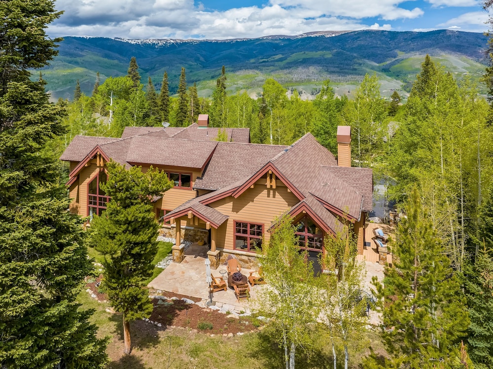 Peakside Escape 178 3 Bedroom Home