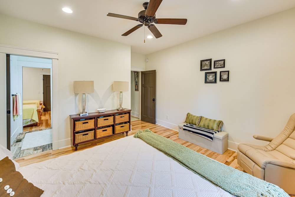 Fire Pit + Patio: Spacious Southern Pines Retreat