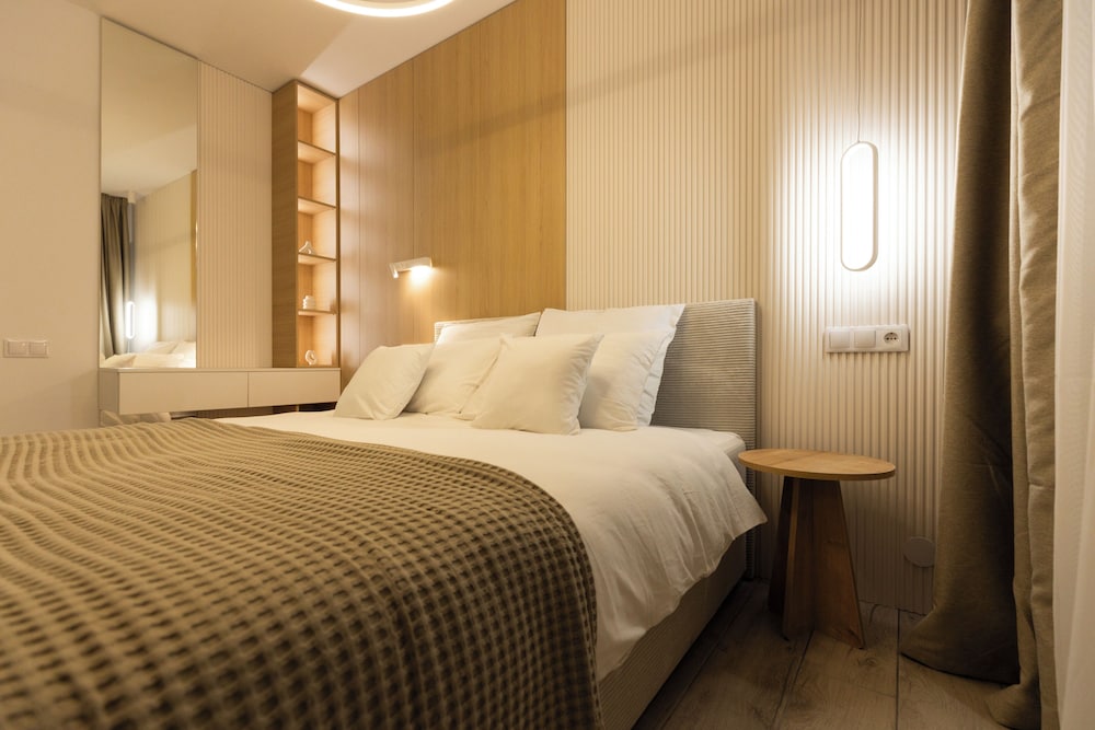 Royalton Suites