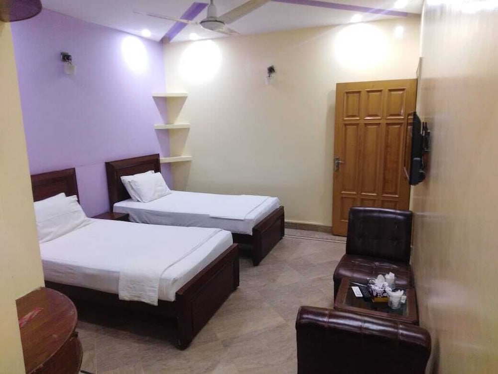 Red Lagoon Guest House view 2
