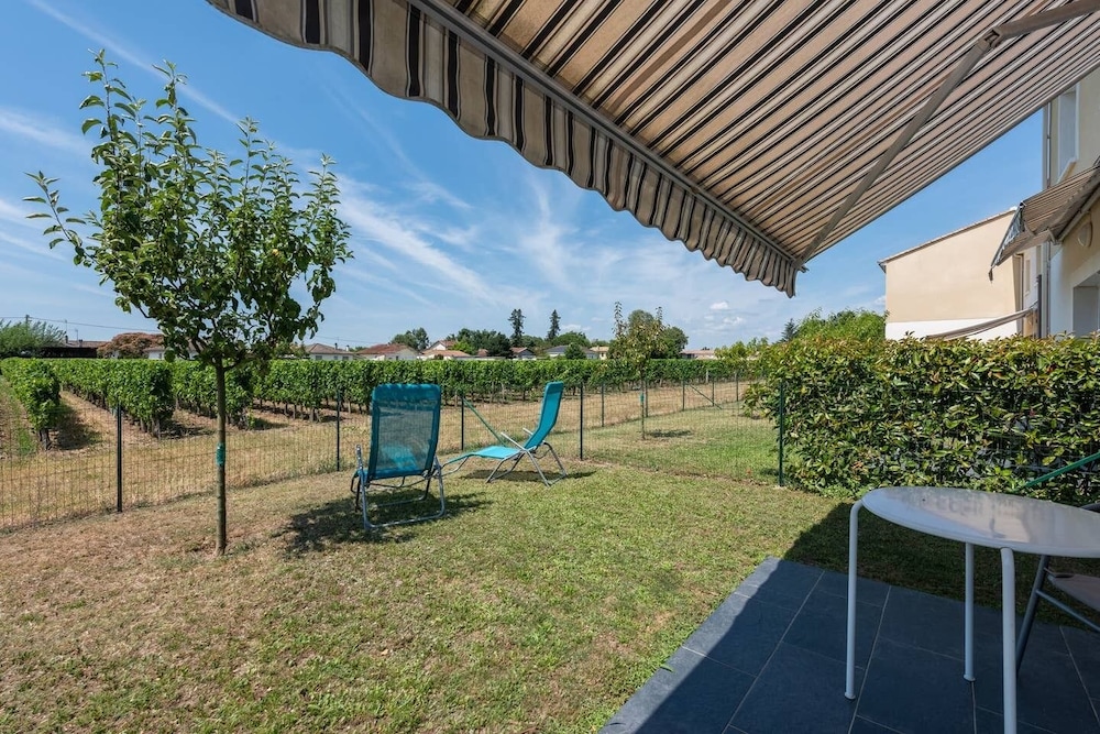 Les Grands Vignobles