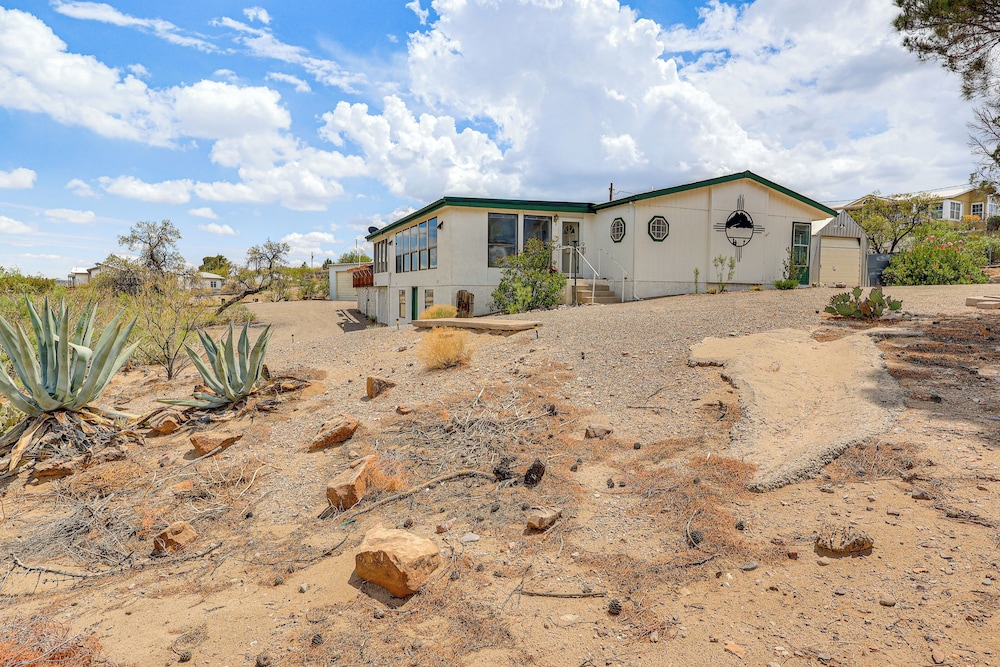 1 Mi to Lake: Home w/ Deck in Elephant Butte