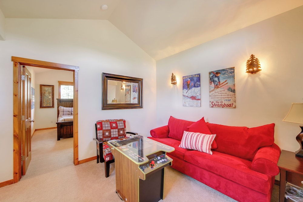 Grand Elk Golf Club On-site: Mtn-view Home w/ Deck