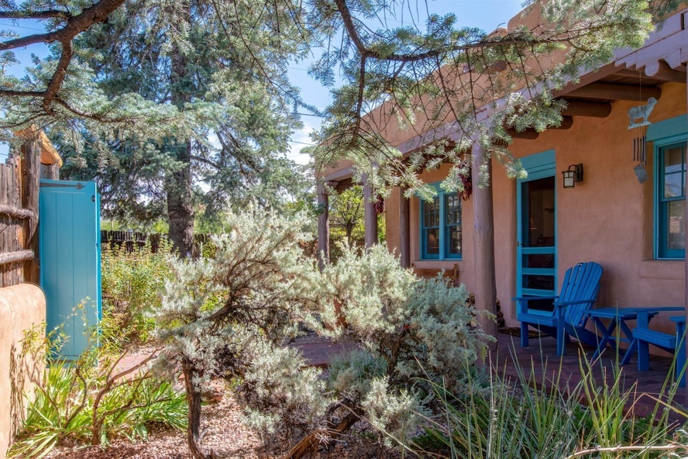 Luna - Historic Adobe Retreat, Walk to The Railyard and The Plaza