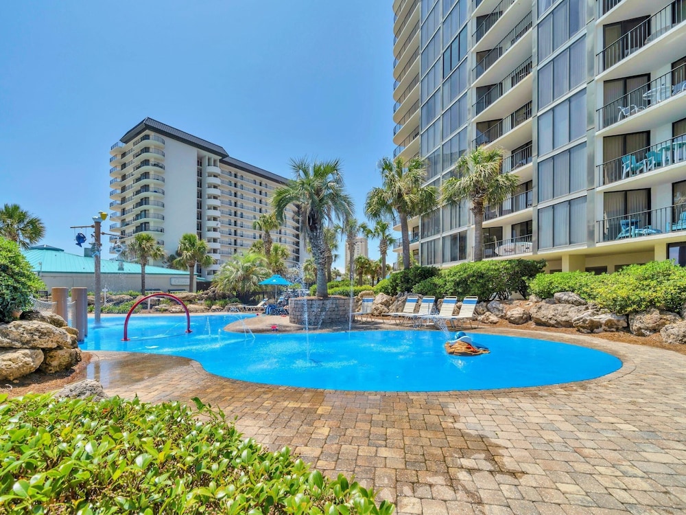 Windward 408 at Edgewater