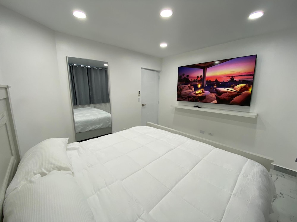 The Sapphire Suite