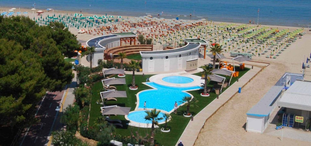 Hotel Sporting view 2