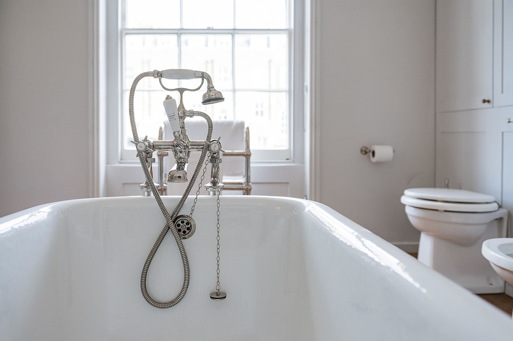 The Notting Hill Townhouse - by Out of Office Lifestyle