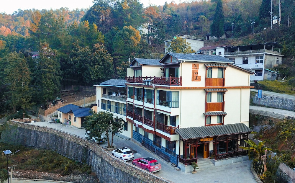 Mountain For Inn