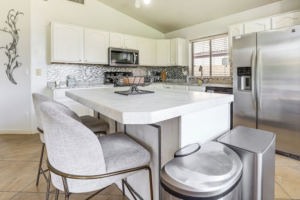 Spacious Family Home w/ Yard Near Arizona Mills!