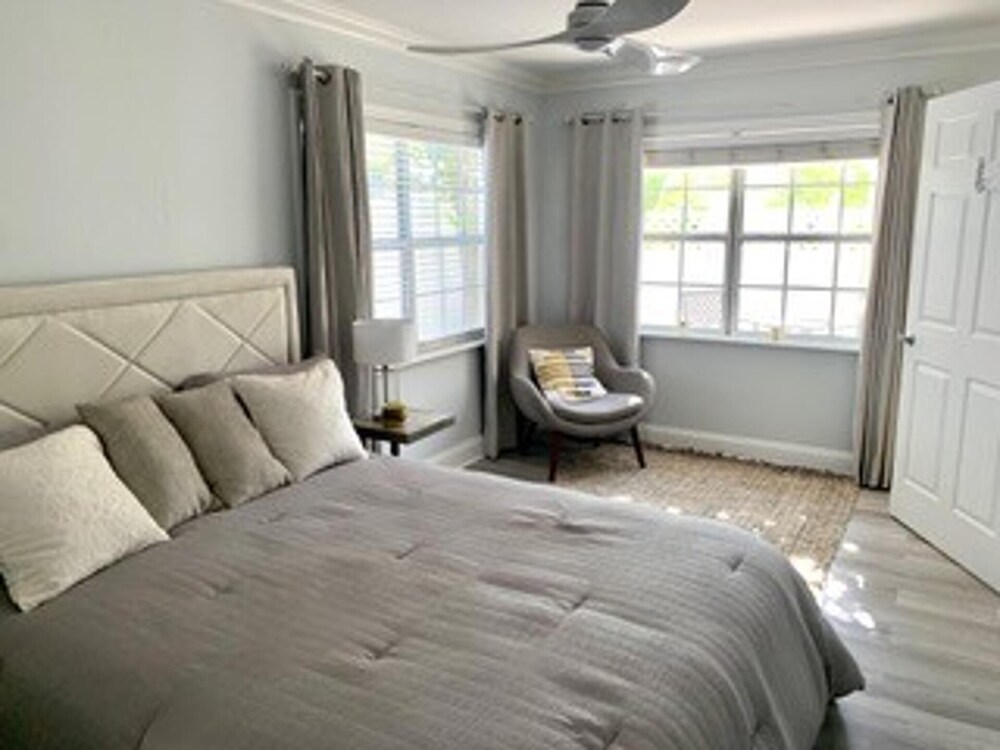 House - Sleeps 6 - Hot Tub - Garden - Near Beach