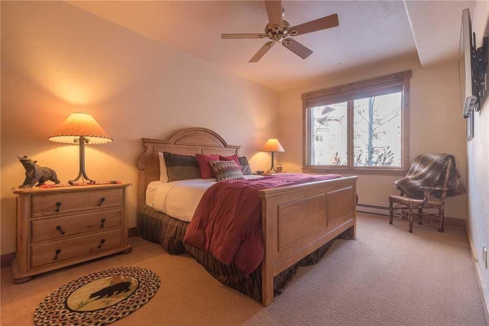 3109 Champagne Lodge, Trappeur's Crossing Apartment 3