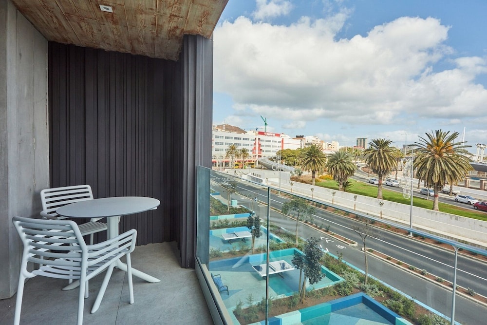 Silken Atlantis Suite – Holiday Homes