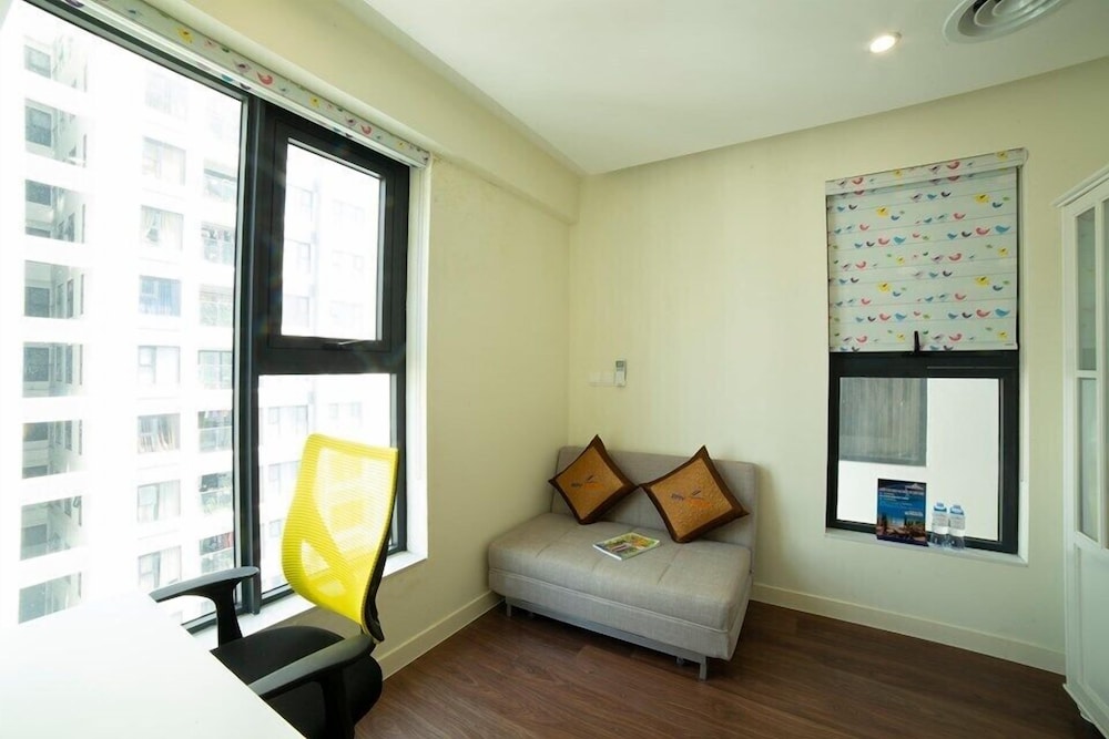 Bayhomes Imperia Garden