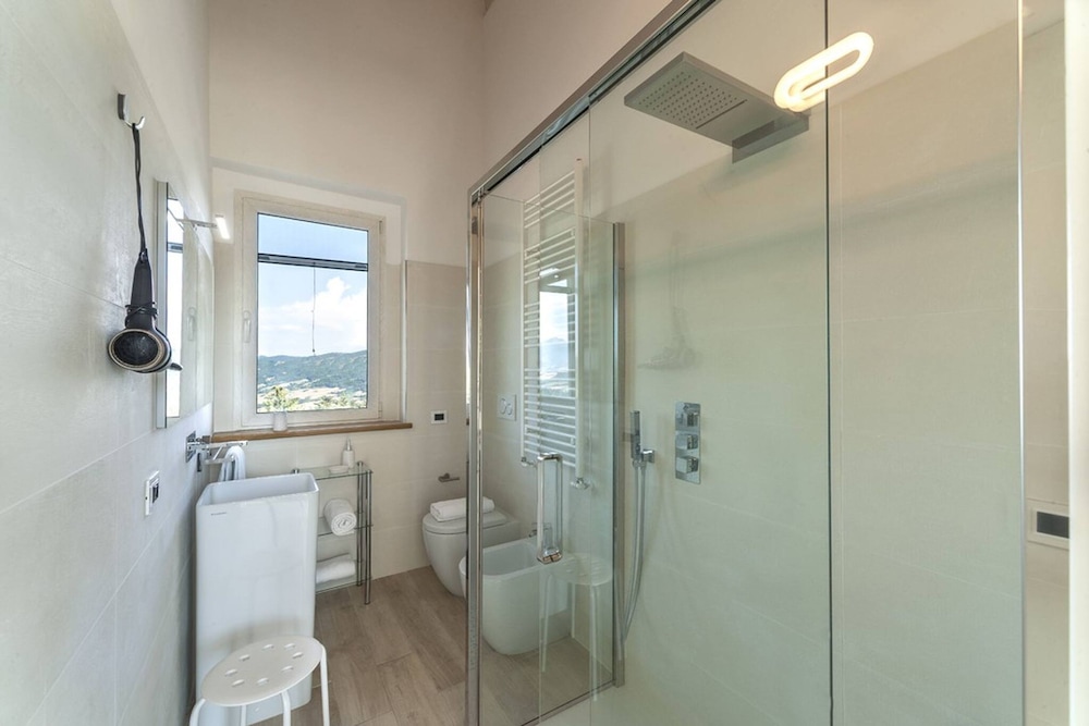 Villa Montefalcone 8 by Marche Holiday Villas
