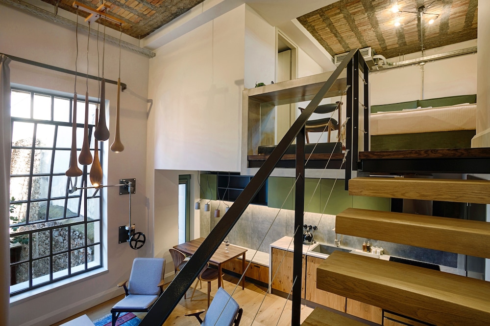 The Foundry Suites