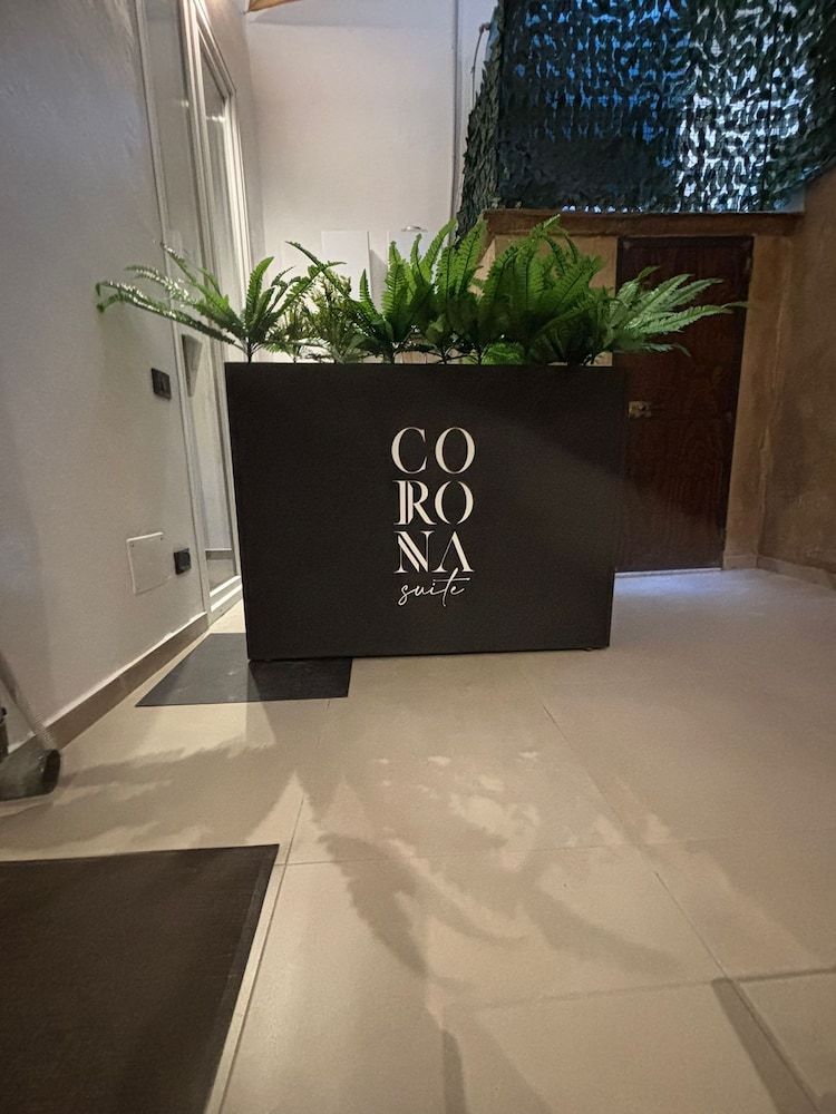 Corona Suite