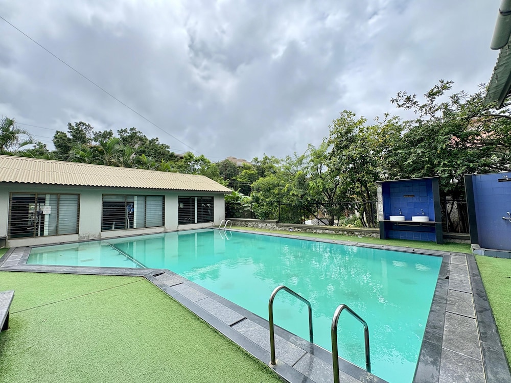 Honey Bee - A Boutique Resort