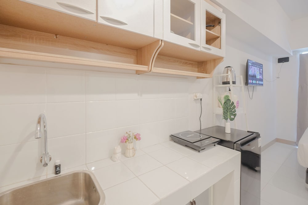Cozy And Simply Look Studio Apartment Tokyo Riverside Pik 2
