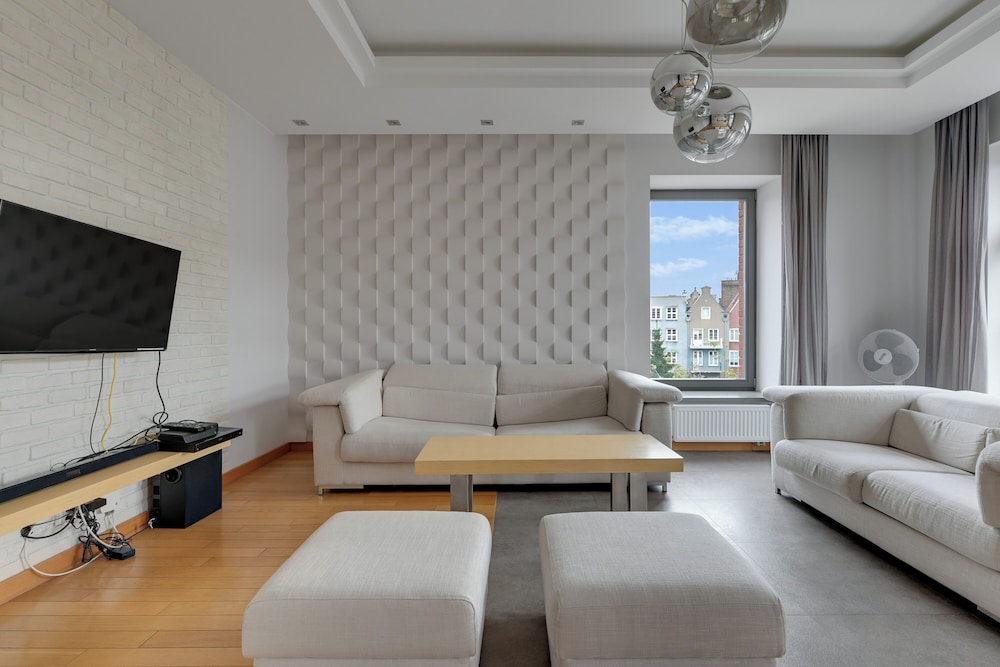 Tobiasza Residence by Grand Apartments