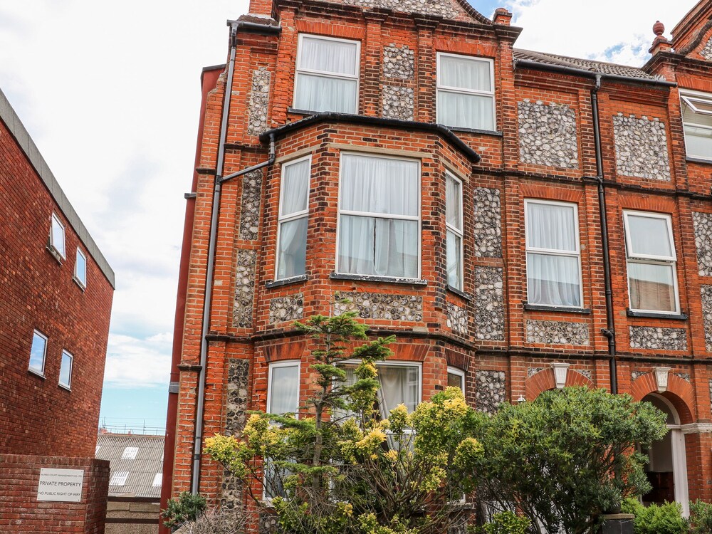 Elwin House