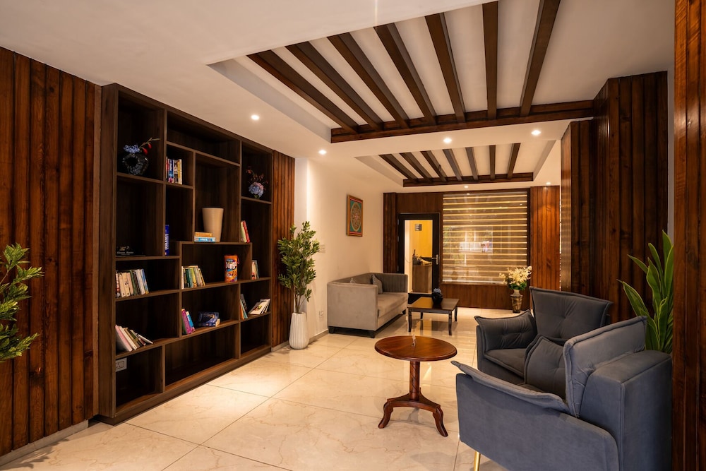 Alt Life Luxe Himalayan Crown Mcelodganj