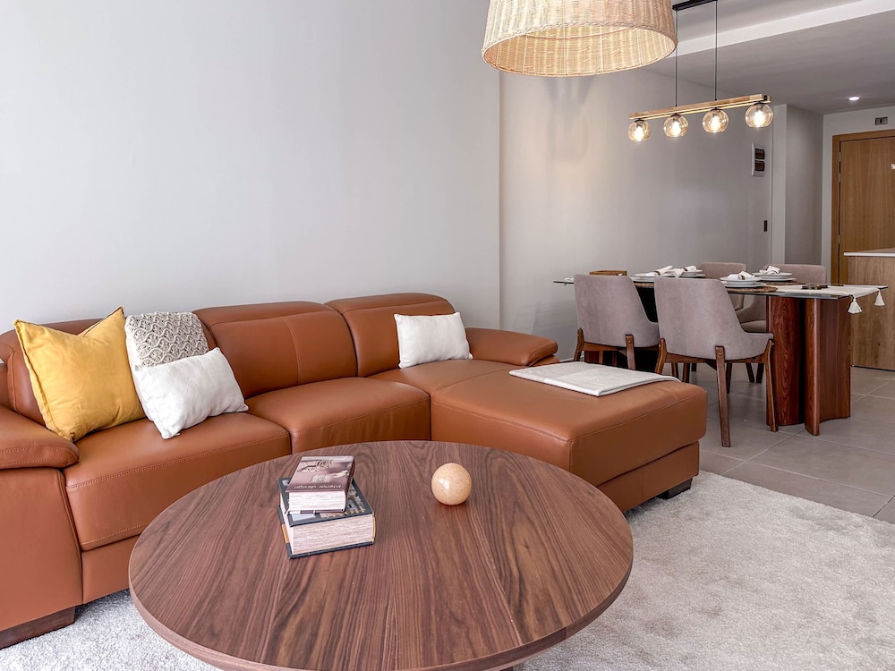 Spectacular Brand new Beach Condo