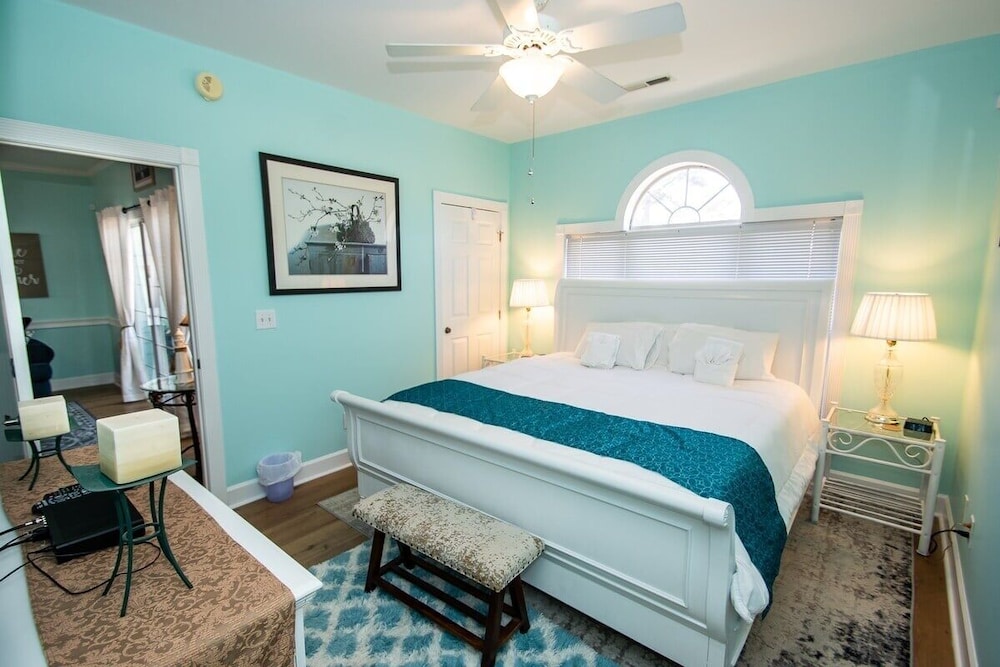 Magnolia Place 4789-103 2 Bedroom Condo