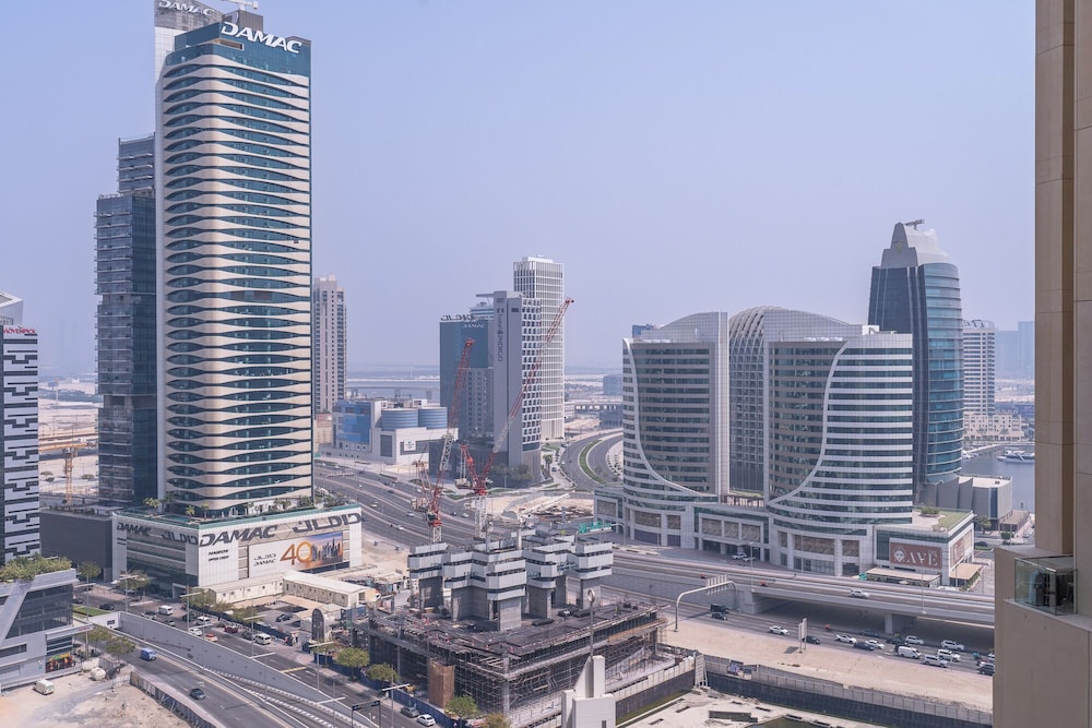 Direct Dubai Mall Access Downtown Boulev