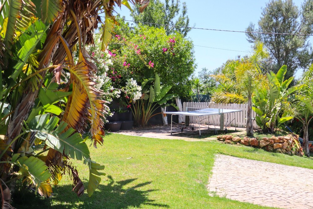 Idyllic Farm House With Huge Garden for 14pax