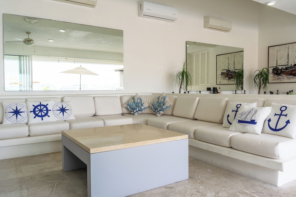 Villa Majum Ocean View Acapulco 5 BDR