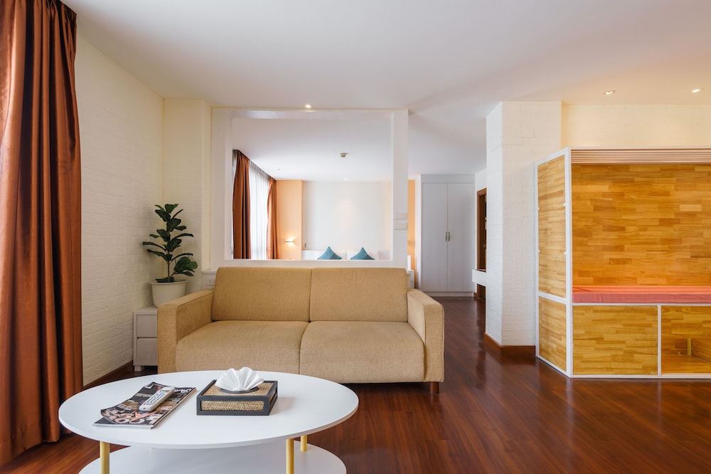 Lantana Resort Hotel Bangkok