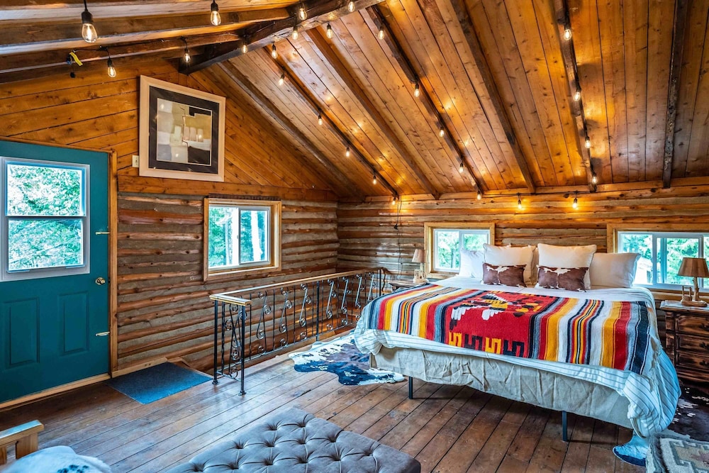 Nature Lovers Retreat log Home - L il Ranch
