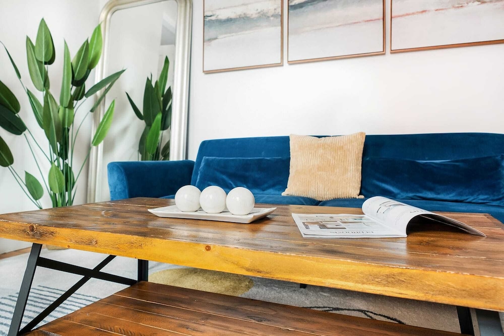 139 West Village Apt