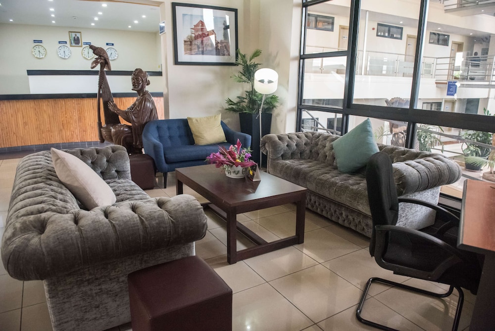 Golden Tulip Essential Kimbima Freetown