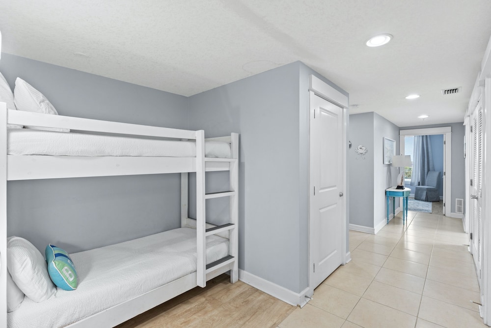 Grand Panama Beach Resort by Panhandle Getaways