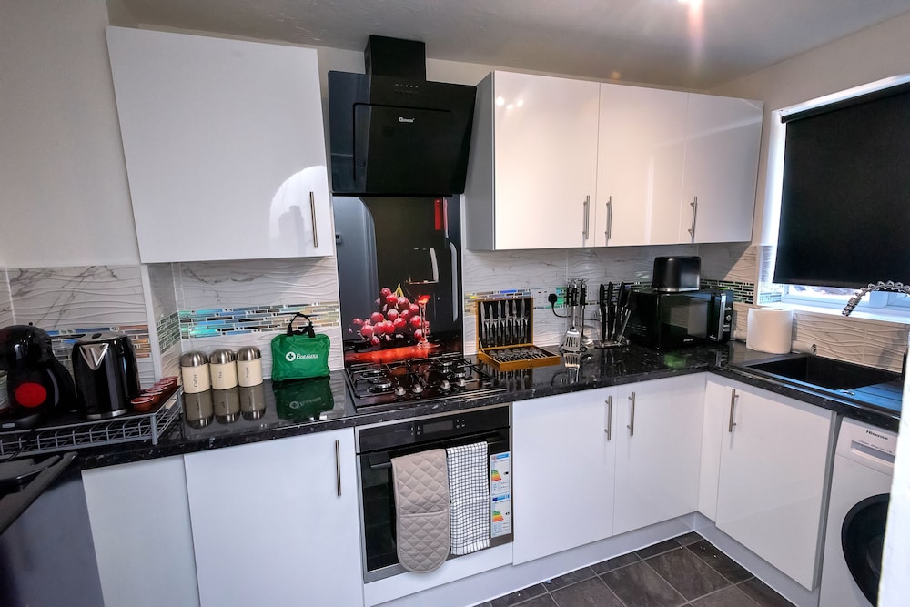 I Love London! A Stunning 2 Bed Home Sleeps 1-3!