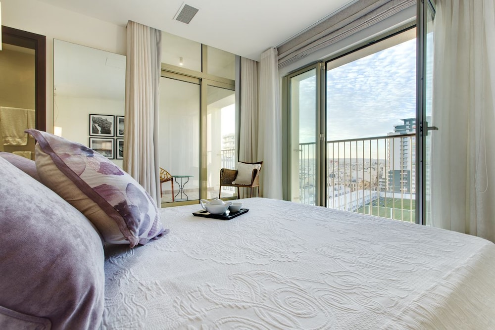 Marvellous Apartment in Tigne Point With Pool view 5