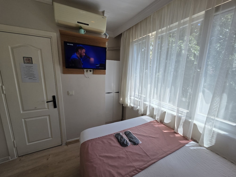 TAKSİM LİFE HOUSE
