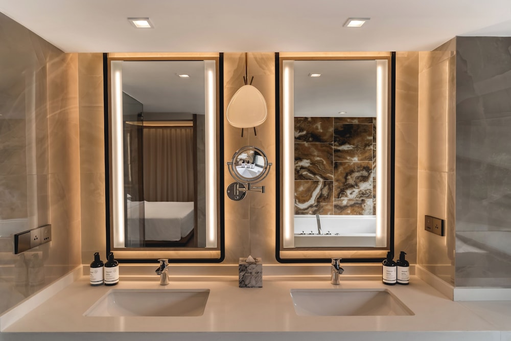 Dusit Thani Krabi Beach Resort 52