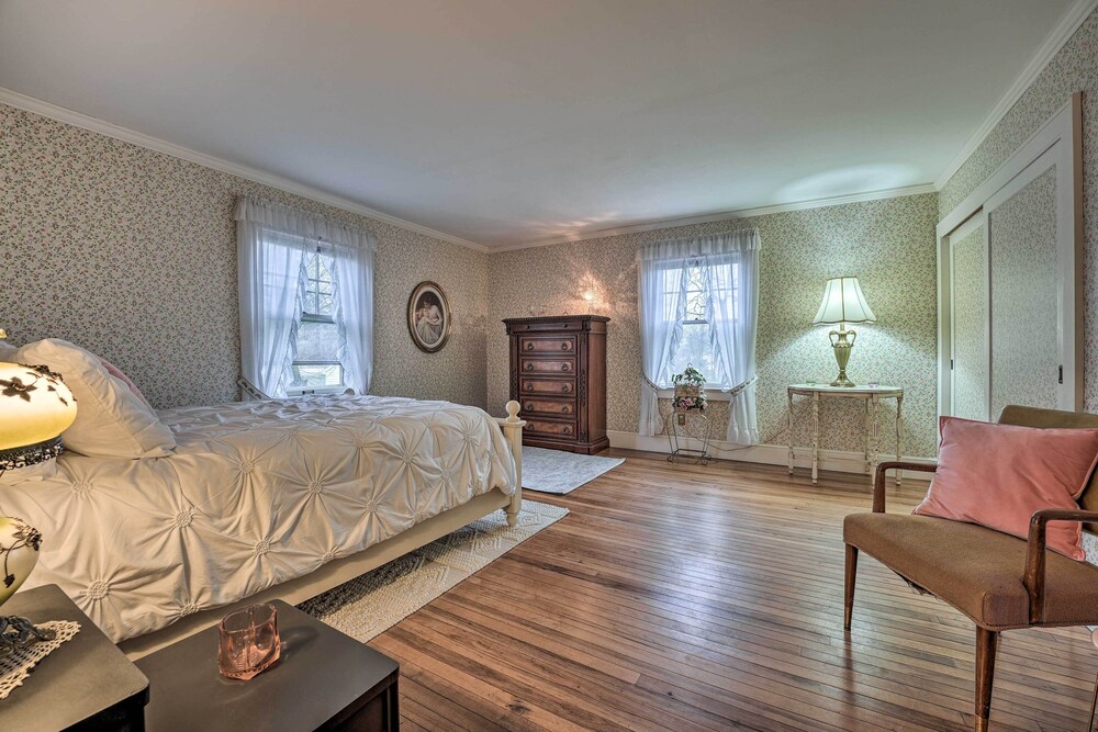 Cozy Hillsdale Home 1 Mi to Baw Beese Lake! - Property Image 29
