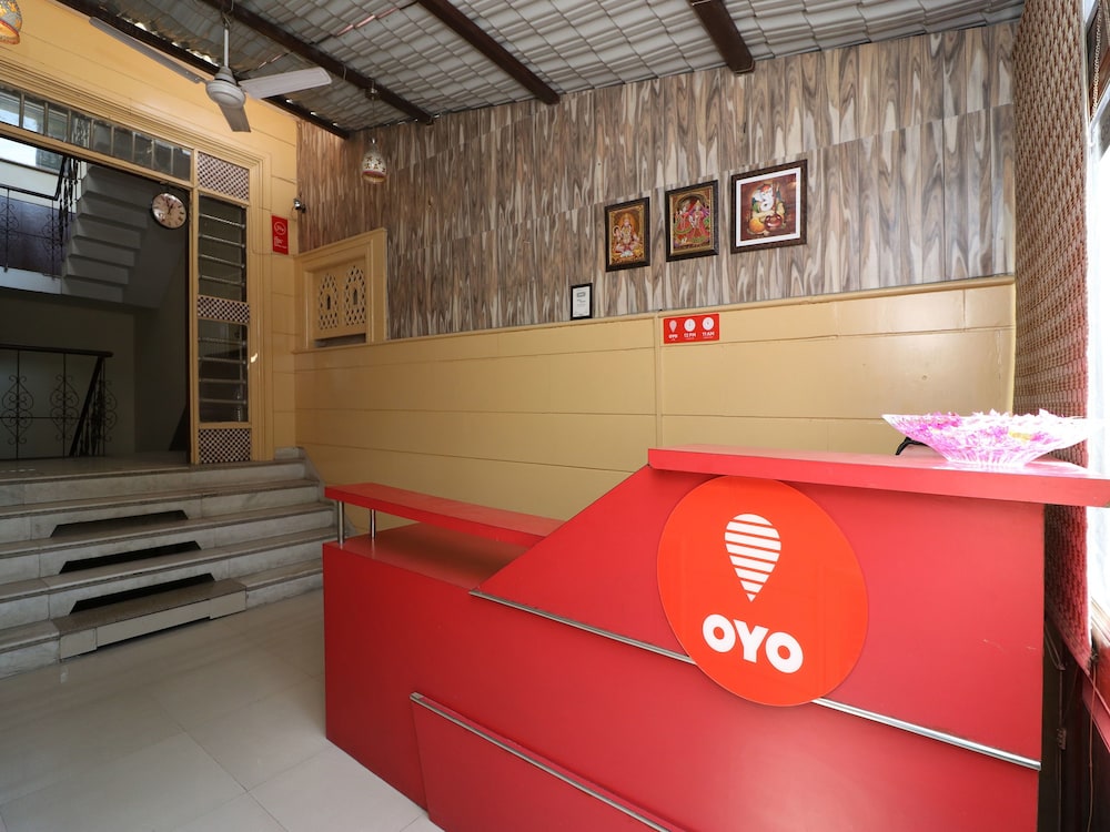 OYO 12968 Hotel The Domus