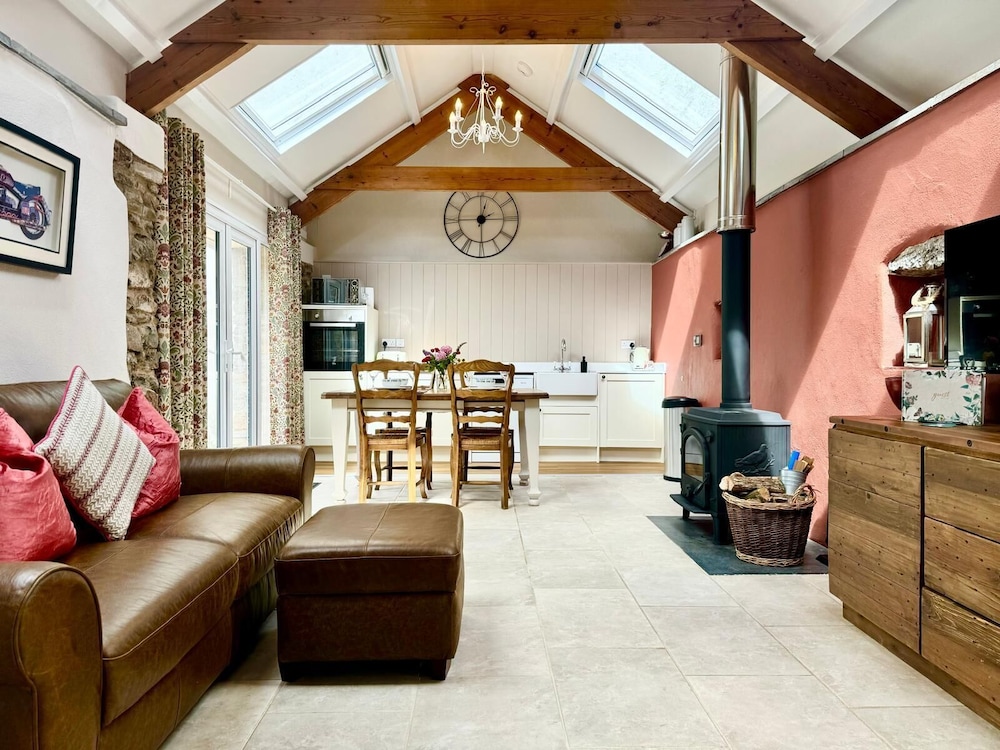 Hideaway Cottages - Greenacres Estates